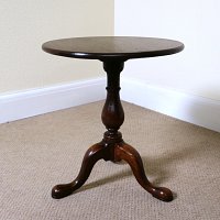 OAK TRIPOD WINE / LAMP TABLE